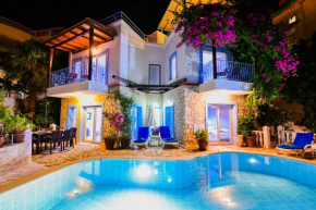 Amazing 8 People Sea View Villa Centre Location